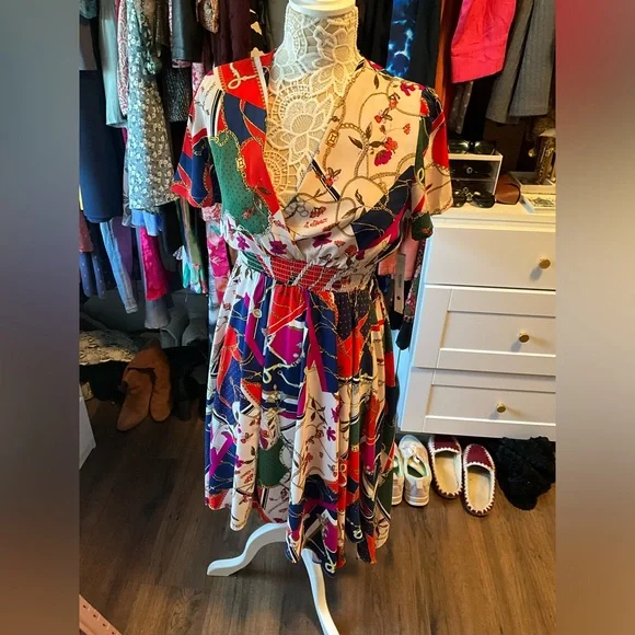 AQUA NWT Beautiful scarf print dress - Brand Aqua, Bloomingdales exclusive - Picture 4 of 4